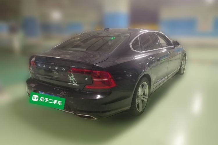 Used Volvo S90 2019 T4 Zhiyi Edition Rear Right 45 Deg