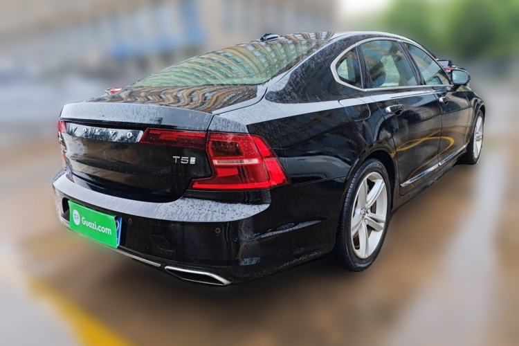 Used Volvo S90 2019 T5 Zhiyi Edition Rear Right 45 Deg