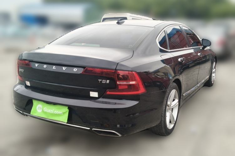 Used Volvo S90 2019 T5 Zhiyi Edition Rear Right 45 Deg