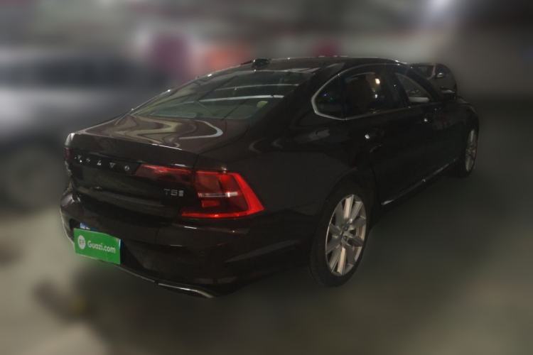 Used Volvo S90 2019 T5 Zhiya Edition Rear Right 45 Deg