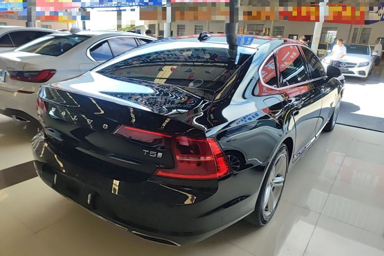 Used Volvo S90 2019 T5 Zhiyi Edition Rear Right 45 Deg