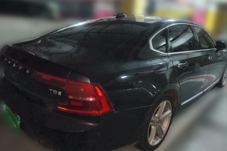 Used Volvo S90 2019 T5 Zhiyuan Edition Rear Right 45 Deg