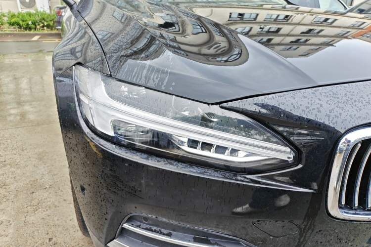 Used Volvo S90 2019 T5 Zhiyuan Edition Right Front Headlight