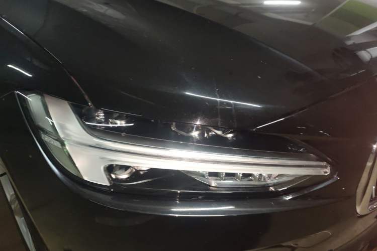 Used Volvo S90 2019 T5 Zhiyuan Edition Right Front Headlight