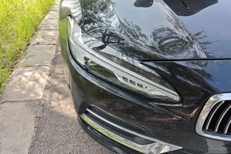 Used Volvo S90 2019 T5 Zhiyuan Edition Right Front Headlight