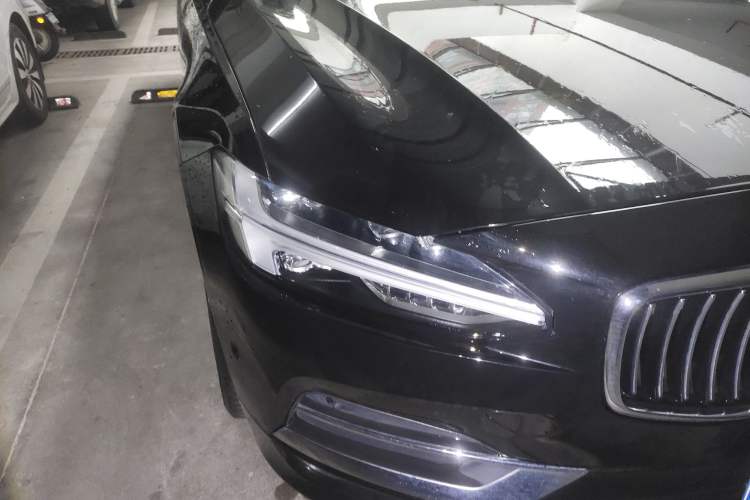 Used Volvo S90 2019 T5 Zhiyuan Edition Right Front Headlight