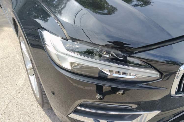 Used Volvo S90 2019 T5 Zhiyuan Edition Right Front Headlight