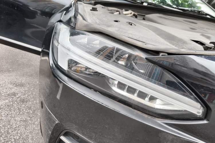 Used Volvo S90 2019 T5 Zhiyuan Edition Right Front Headlight