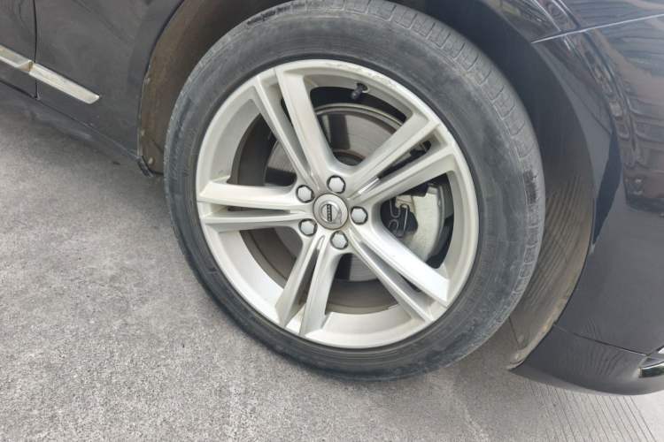 Used Volvo S90 2019 T4 Zhiyi Edition Right Front Wheel Hub