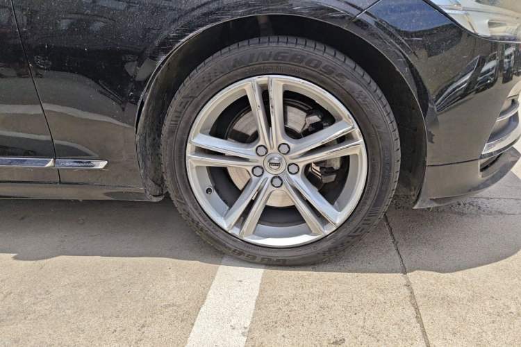 Used Volvo S90 2019 T5 Zhiyi Edition Right Front Wheel Hub