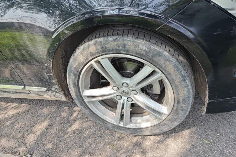 Used Volvo S90 2019 T5 Zhiyuan Edition Right Front Wheel Hub