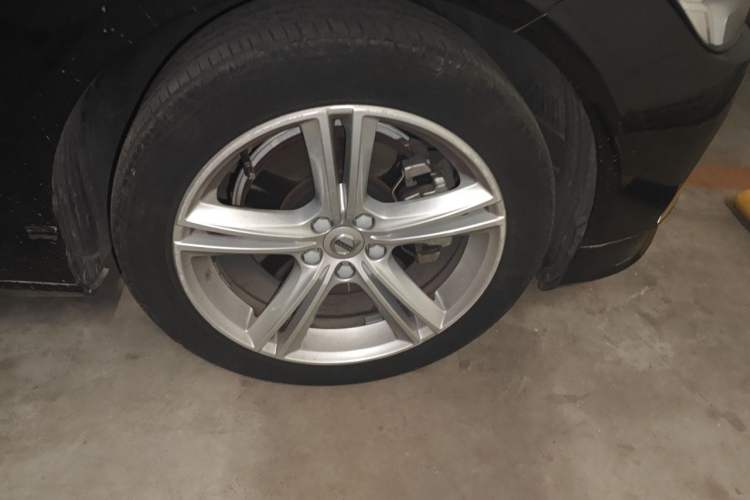 Used Volvo S90 2019 T5 Zhiyi Edition Right Front Wheel Hub