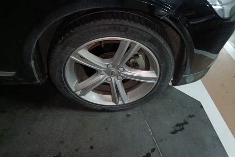 Used Volvo S90 2019 T4 Zhiyi Edition Right Front Wheel Hub