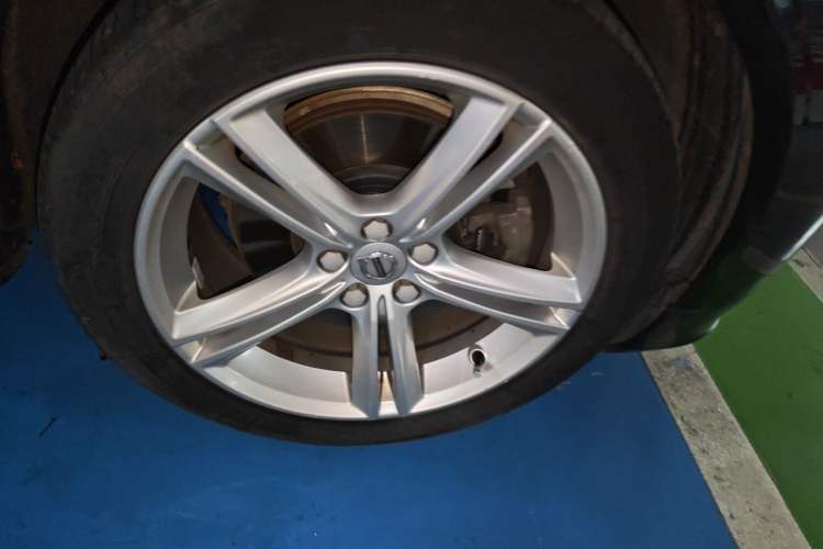 Used Volvo S90 2019 T5 Zhiyi Edition Right Front Wheel Hub