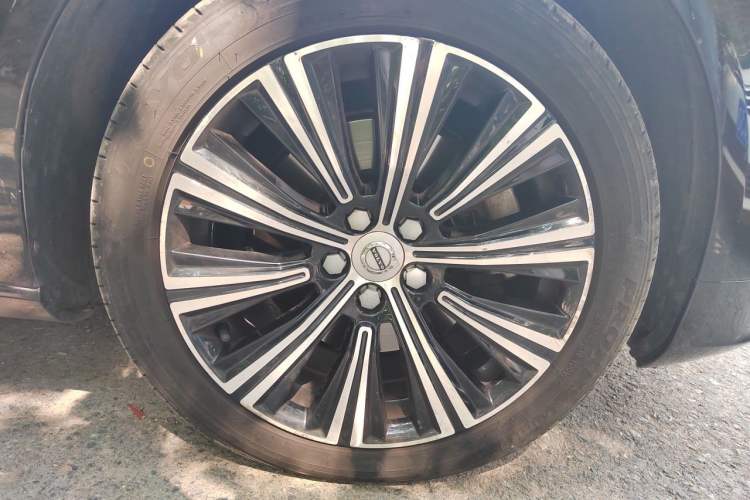 Used Volvo S90 2019 T5 Zhiyi Edition Right Front Wheel Hub