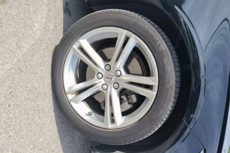Used Volvo S90 2019 T5 Zhiyuan Edition Right Front Wheel Hub