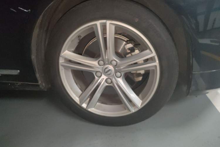 Used Volvo S90 2019 T5 Zhiyi Edition Right Front Wheel Hub