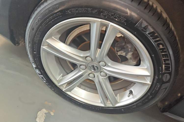 Used Volvo S90 2019 T5 Zhiyuan Edition Right Rear Wheel Hub