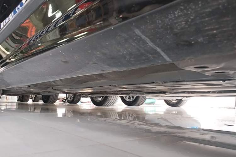 Used Volvo S90 2019 T5 Zhiyi Edition Right Side Sill
