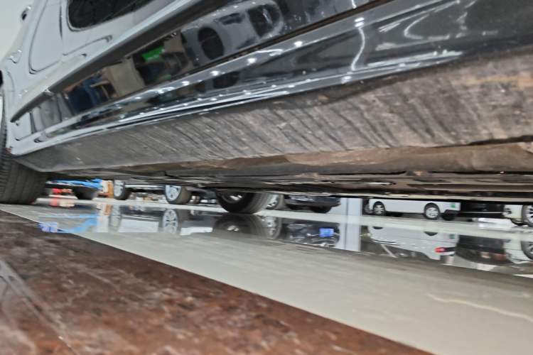 Used Volvo S90 2019 T5 Zhiyuan Edition Right Side Sill
