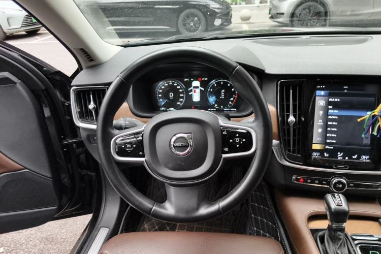 Used Volvo S90 2019 T5 Zhiyuan Edition Steering Wheel