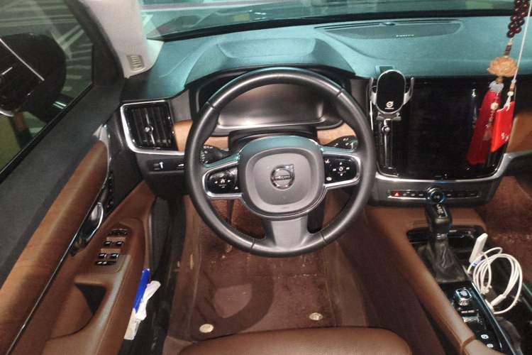 Used Volvo S90 2019 T5 Zhiyuan Edition Steering Wheel