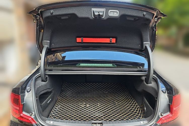Used Volvo S90 2019 T5 Zhiyi Edition Trunk