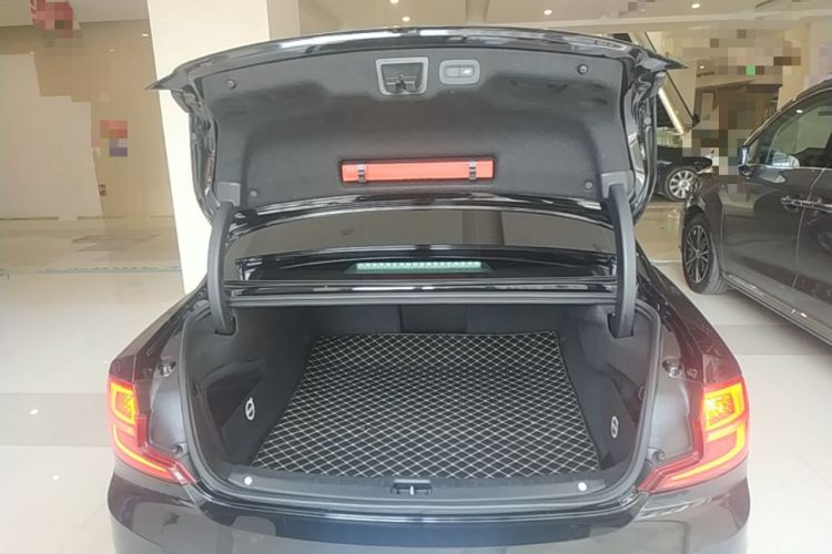 Used Volvo S90 2019 T5 Zhiyi Edition Trunk