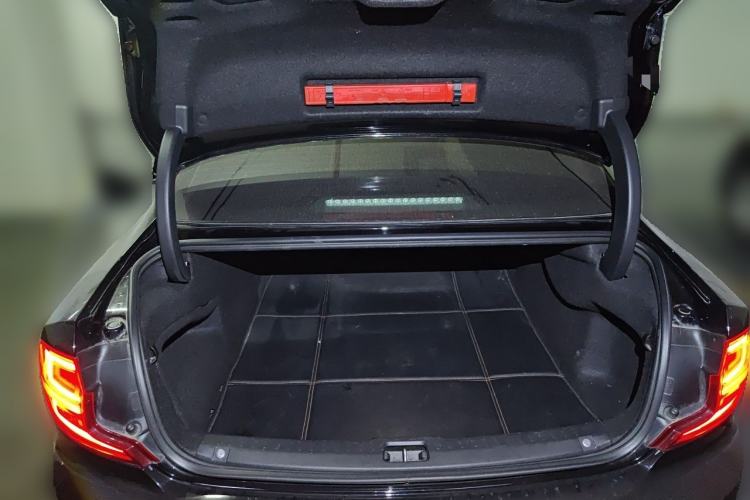 Used Volvo S90 2019 T5 Zhiyi Edition Trunk