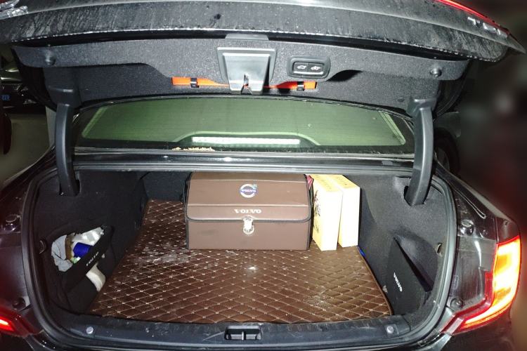 Used Volvo S90 2019 T5 Zhiyi Edition Trunk
