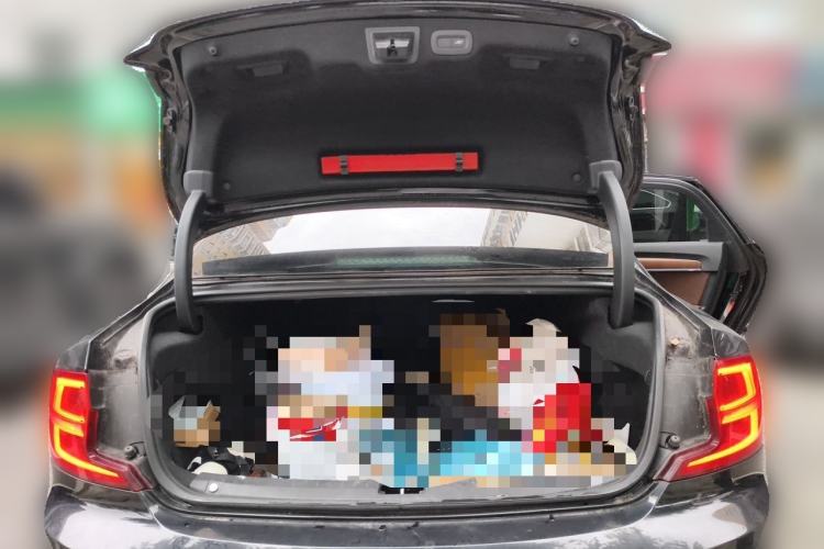 Used Volvo S90 2019 T5 Zhiyuan Edition Trunk
