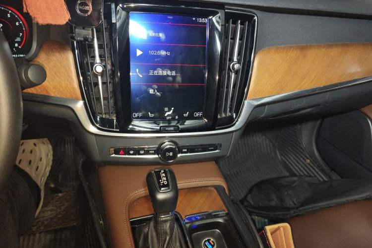 Used Volvo S90 2019 T5 Zhiyuan Edition Audio And AC Panel