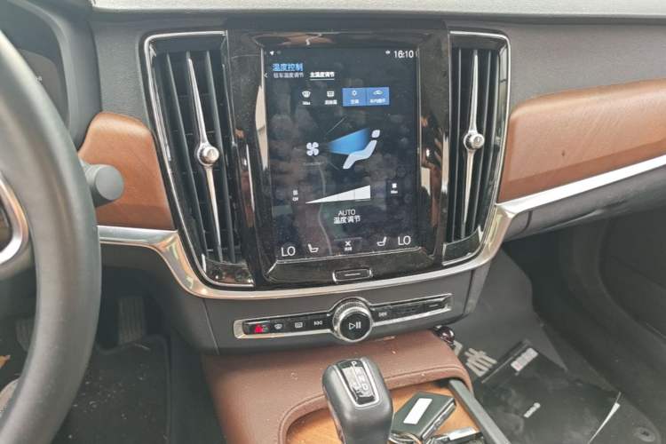 Used Volvo S90 2019 T5 Zhiyi Edition Audio And AC Panel