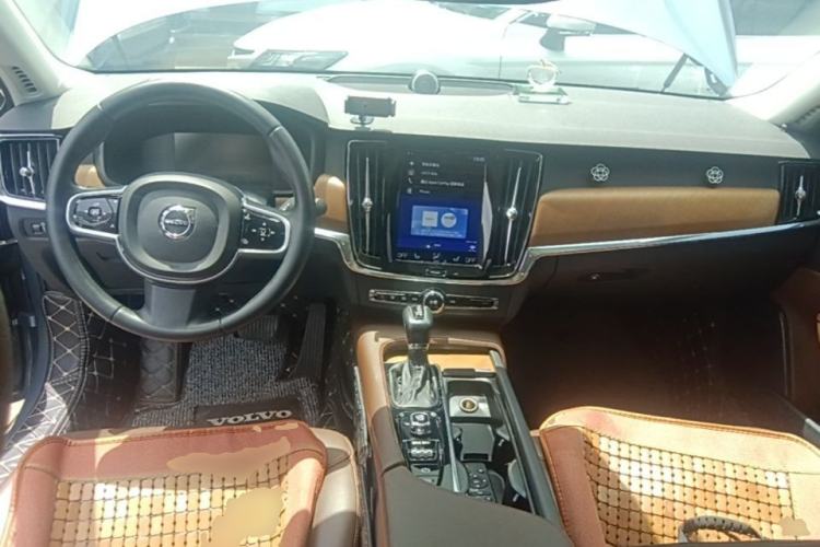 Used Volvo S90 2019 T5 Zhiyi Edition Center Console