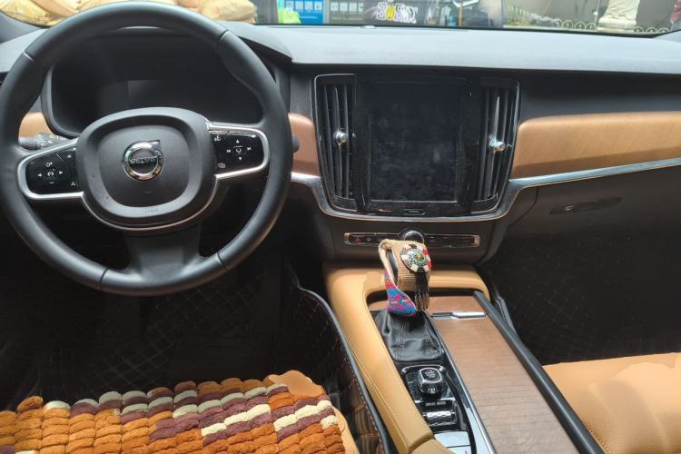 Used Volvo S90 2019 T5 Zhiyi Edition Center Console