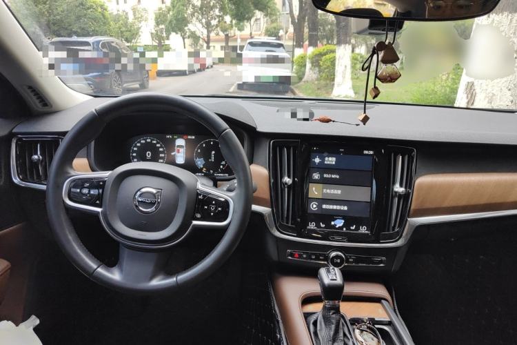 Used Volvo S90 2019 T5 Zhiyuan Edition Center Console