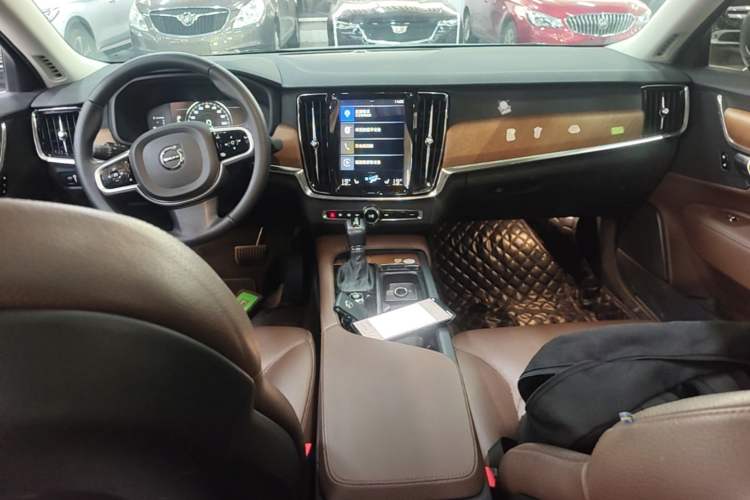 Used Volvo S90 2019 T5 Zhiyi Edition Center Console
