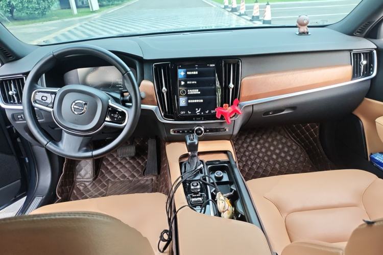 Used Volvo S90 2019 T5 Zhiyi Edition Center Console