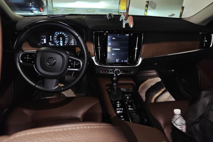 Used Volvo S90 2019 T5 Zhiyi Edition Center Console