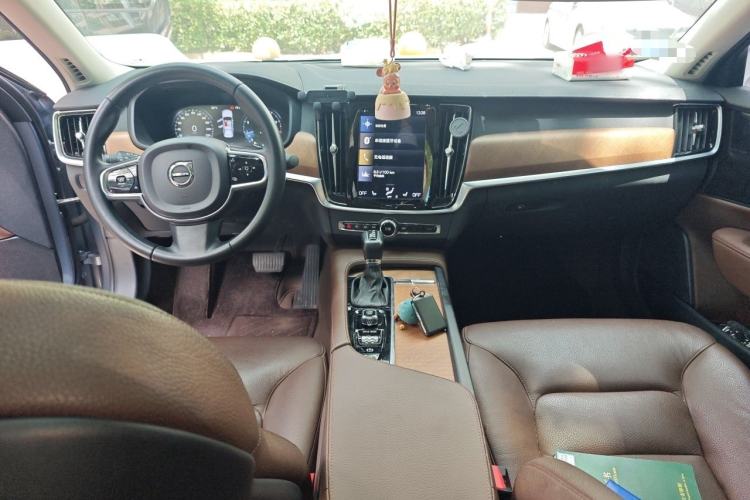 Used Volvo S90 2019 T5 Zhiyuan Edition Center Console