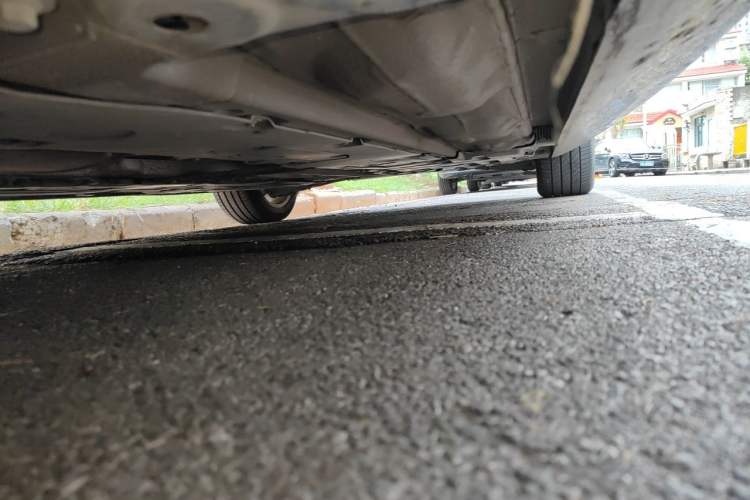 Used Volvo S90 2019 T5 Zhiyuan Edition Chassis Front Left