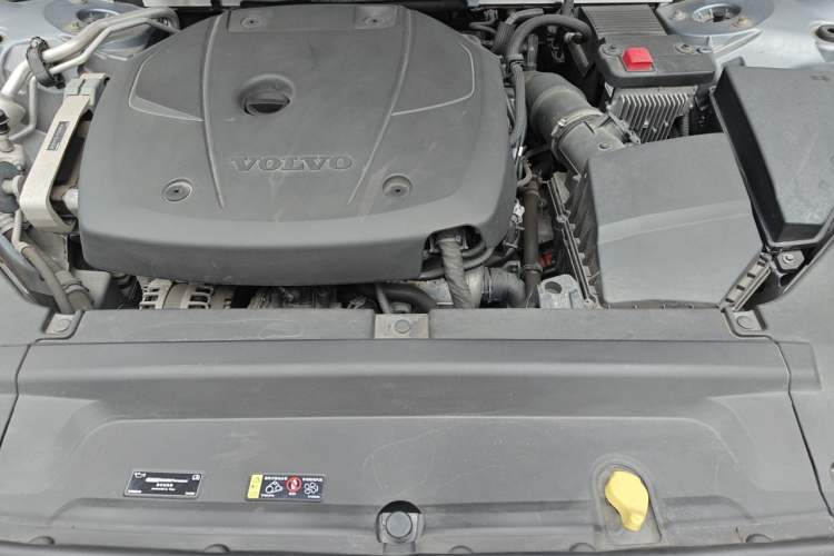 Used Volvo S90 2019 T5 Zhiyi Edition Engine Bay