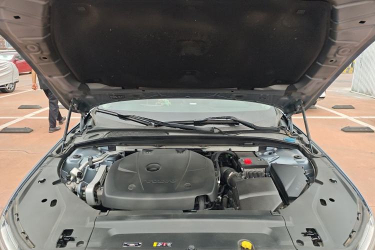 Used Volvo S90 2019 T5 Zhiyi Edition Engine Bay