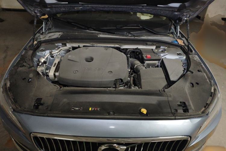 Used Volvo S90 2019 T5 Zhiyuan Edition Engine Bay