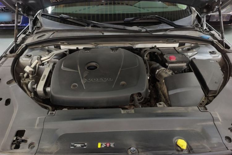 Used Volvo S90 2019 T5 Zhiyi Edition Engine Bay