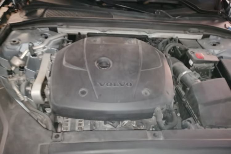 Used Volvo S90 2019 T5 Zhiyi Edition Engine Bay