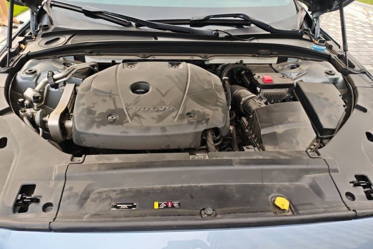 Used Volvo S90 2019 T5 Zhiyi Edition Engine Bay