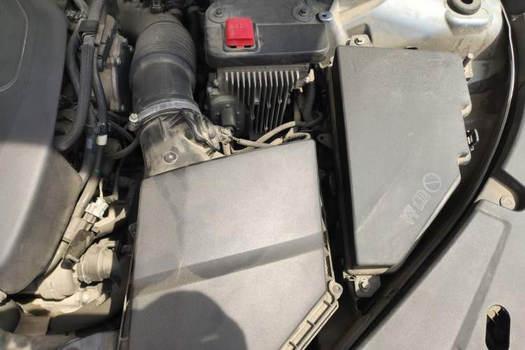 Used Volvo S90 2019 T5 Zhiyi Edition Engine Bay Left