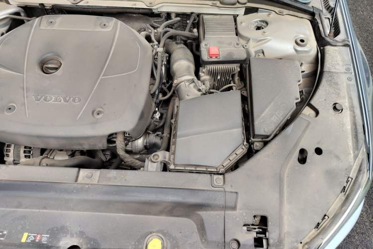 Used Volvo S90 2019 T5 Zhiyi Edition Engine Bay Left