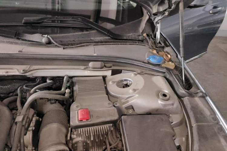 Used Volvo S90 2019 T5 Zhiyi Edition Engine Bay Left
